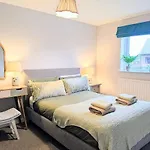 Apartman Fewster With Free Parking